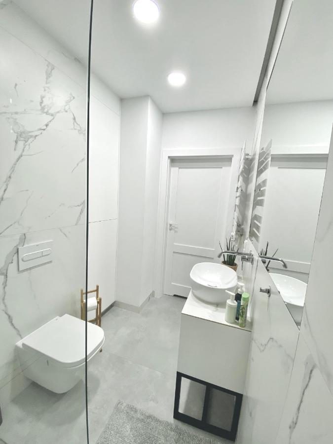 Mycherry - Old Town Apartment - Wiezienna 21C Wrocław Extérieur photo